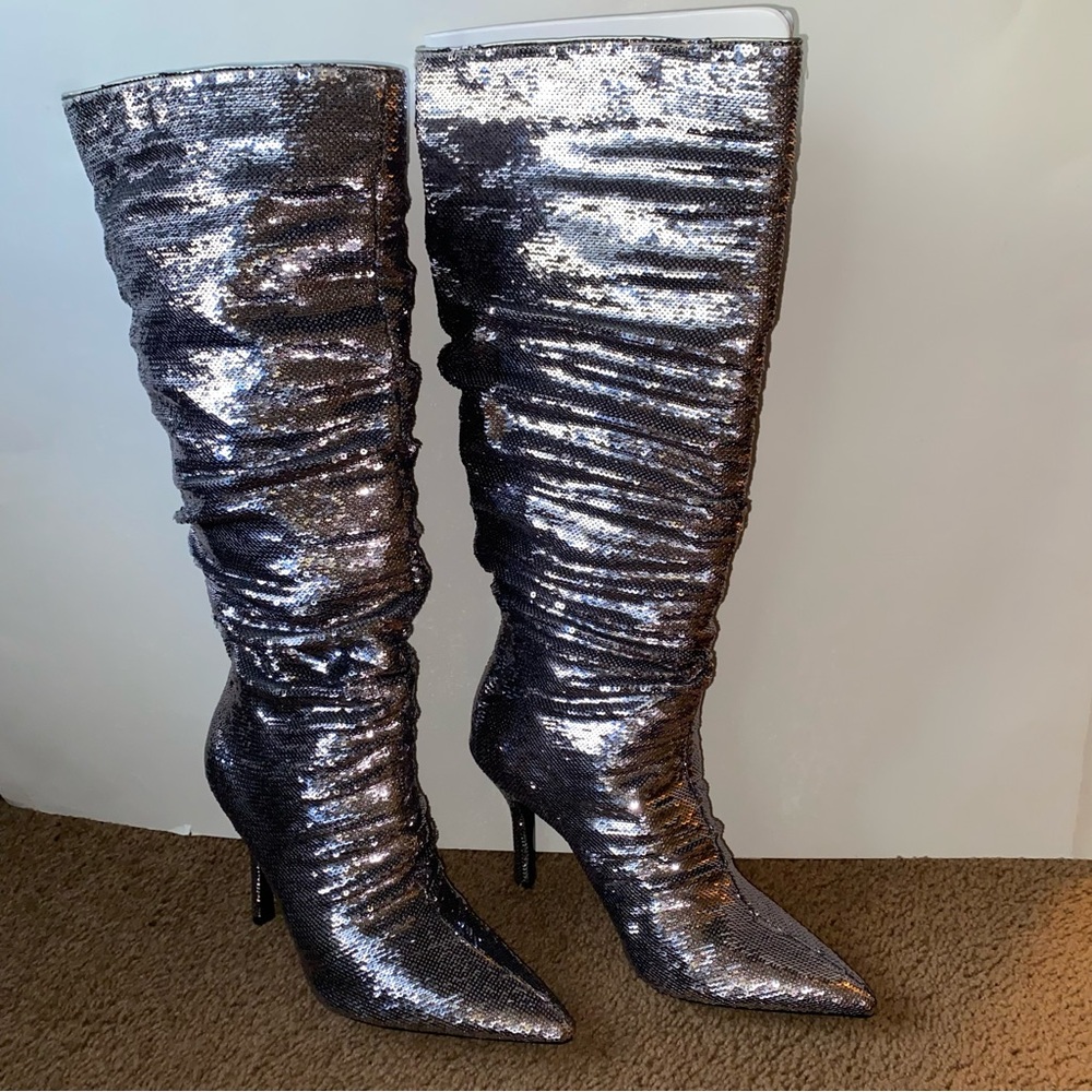 Rocco D'Amelio Shimmering Silver Heeled Boots